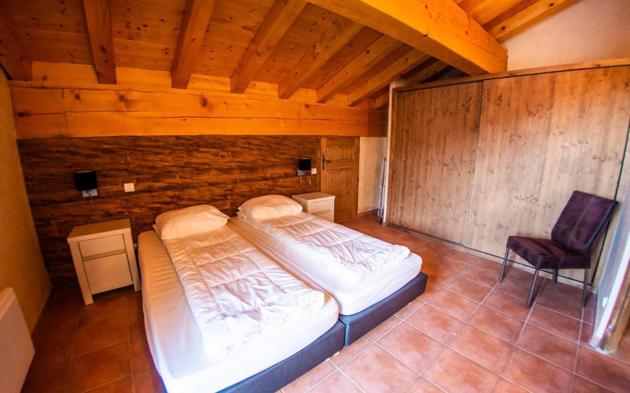 Parc Madeleine - Chalets Saint-Francois-Longchamp Ngoại thất bức ảnh